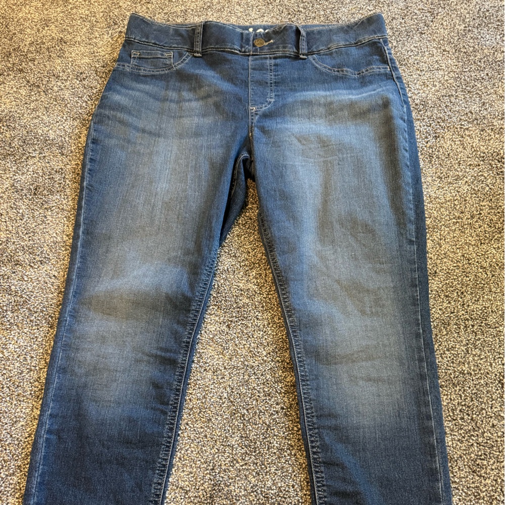 Women jeans
